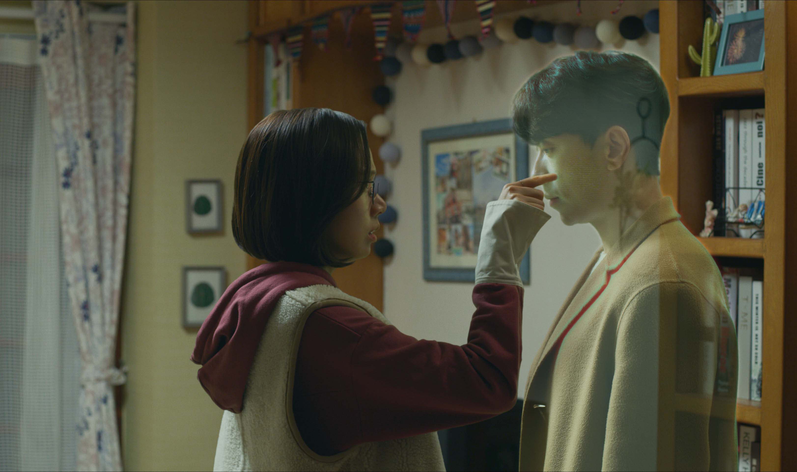 Ko Sung-hee, Yoon Hyun-min and an AI in between in 'My Holo Love'
