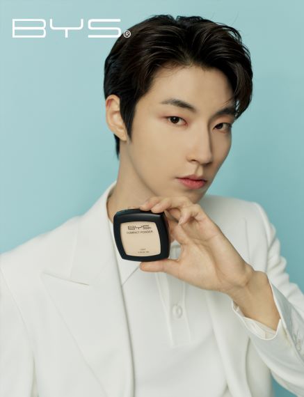 Hwang In-yeop endorses makeup brand for PH